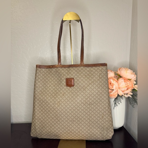 Celine Handbags - Vintage Celine Tote!